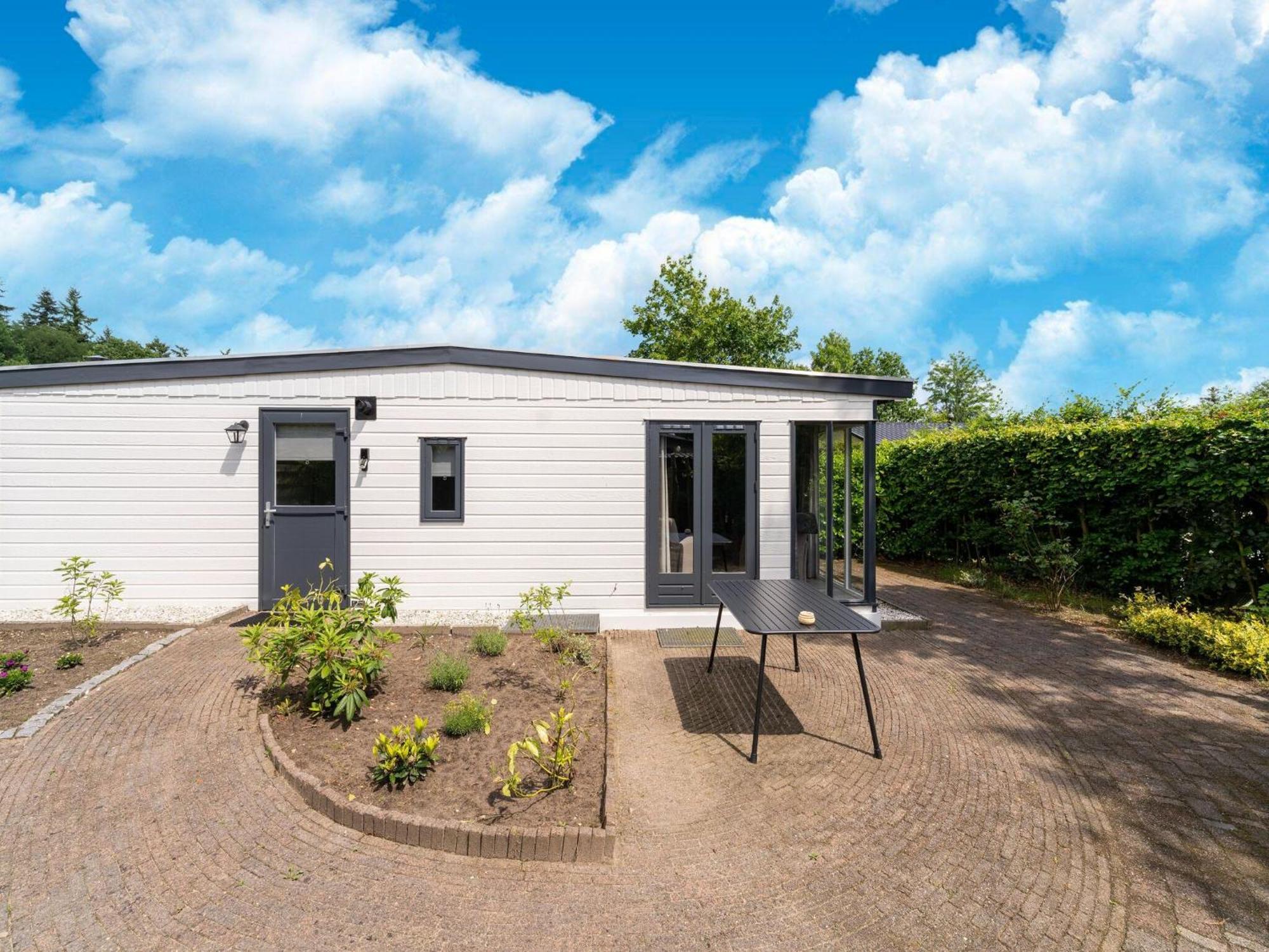 Cozy Chalet In Stegeren With A Terrace Exterior foto