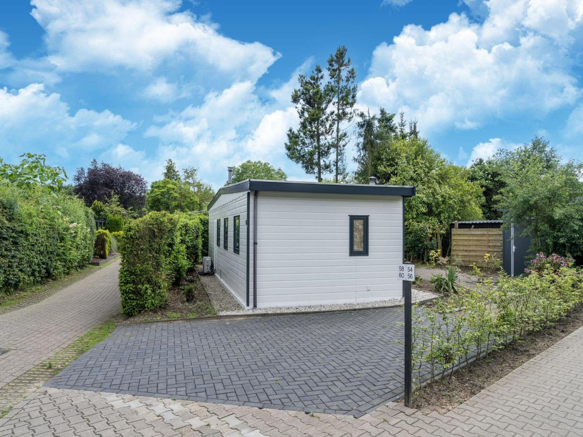 Cozy Chalet In Stegeren With A Terrace Exterior foto